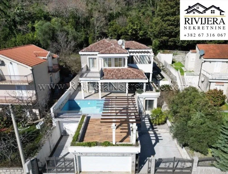 Prodaja, kuća, 405m², Strp, Kotor