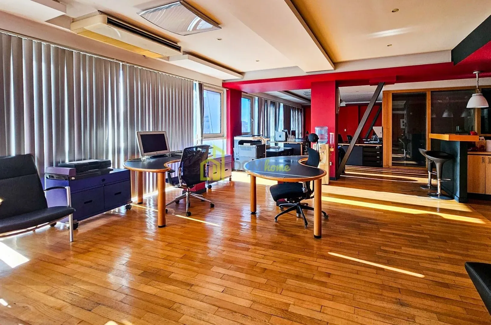 Izdavanje, poslovni prostor, 222m², Centar, Podgorica