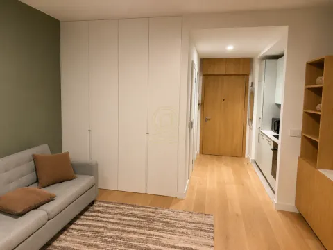 Rent, one bedroom apartment, 33m², Savski Venac, Beograd - image 4