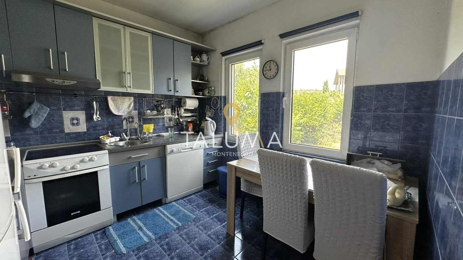 Prodaja, kuća, 300m², Centar, Podgorica