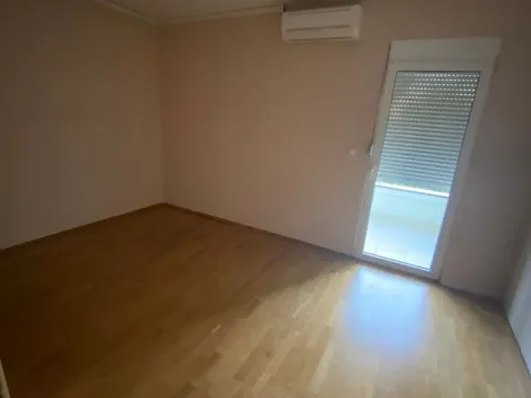 Rent, two bedroom apartment, 69m², Ljubović, Podgorica - image 2
