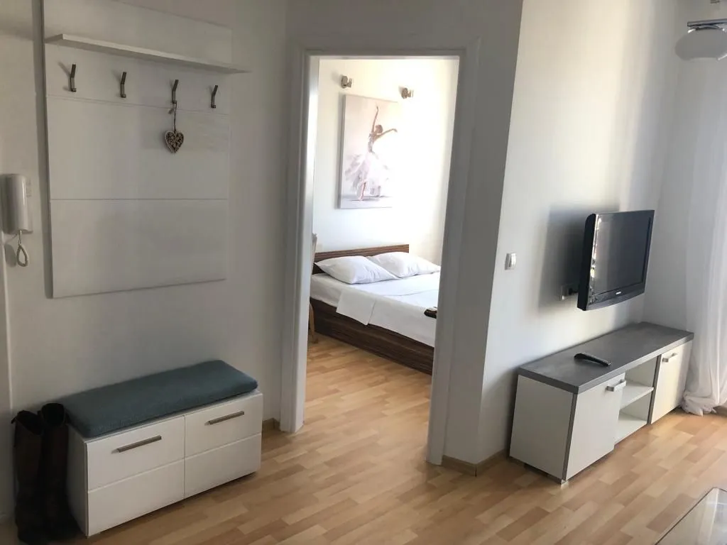 Rent, one bedroom apartment, 36m², Stari Aerodrom, Podgorica