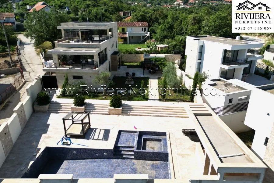 Sale, house, 385m², Kubasi, Kotor