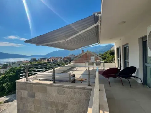 Izdavanje, trosoban stan, 123m², Tivat, Crna Gora - image 10