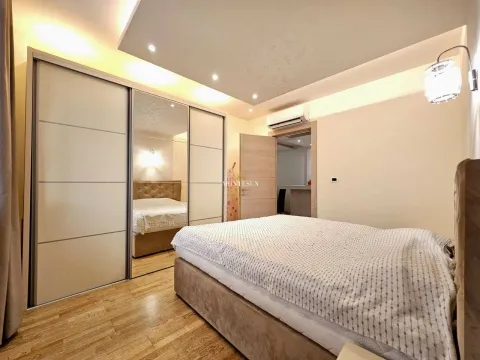 Rent, one bedroom apartment, 70m², Centar, Budva - image 7