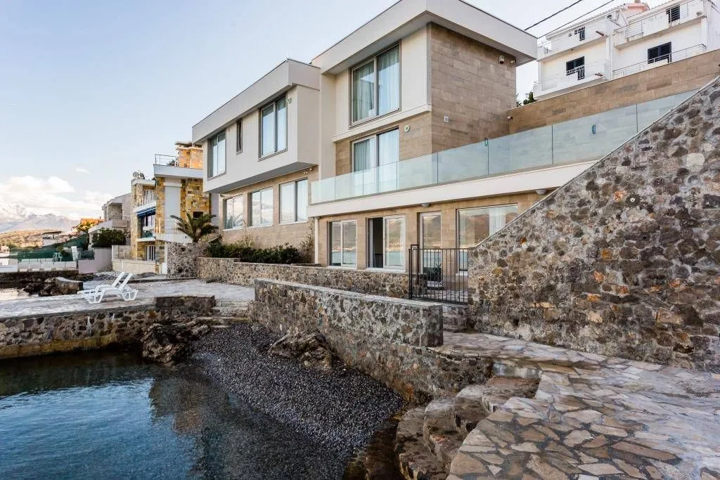 Prodaja, kuća, 240m², Krašići, Tivat