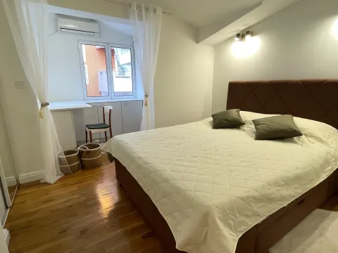 Rent, one bedroom apartment, 42m², Centar, Budva - image 6