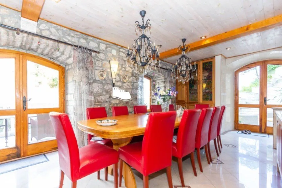 Prodaja, kuća, 226m², Podi, Herceg Novi