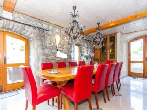 Sale, house, 226m², Podi, Herceg Novi - image 2