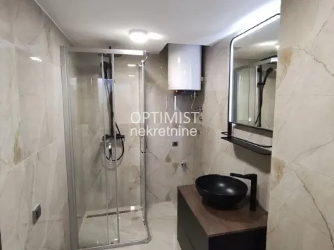 Prodaja, dvosoban stan, 70m², Filmski Grad, Beograd - image 16
