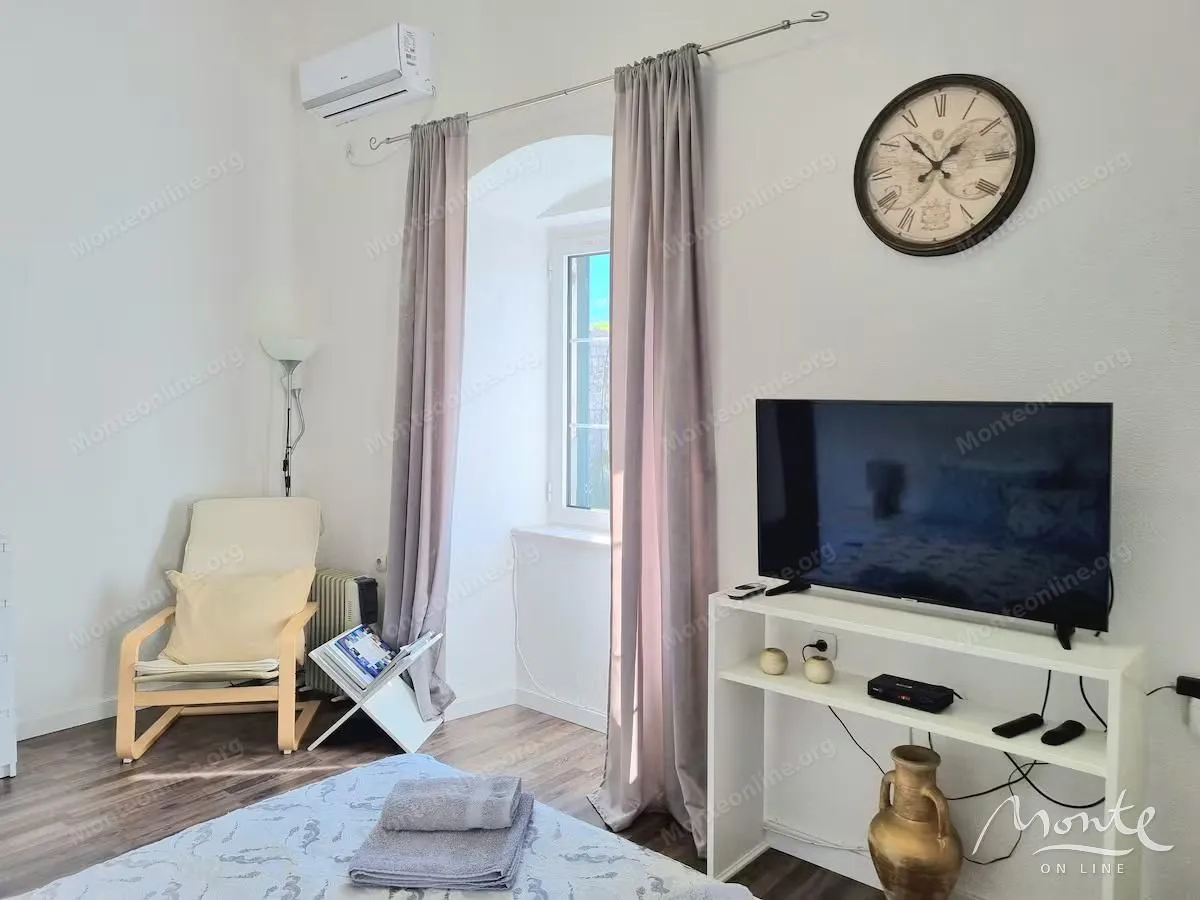Prodaja, jednosoban stan, 34m², Grad, Kotor