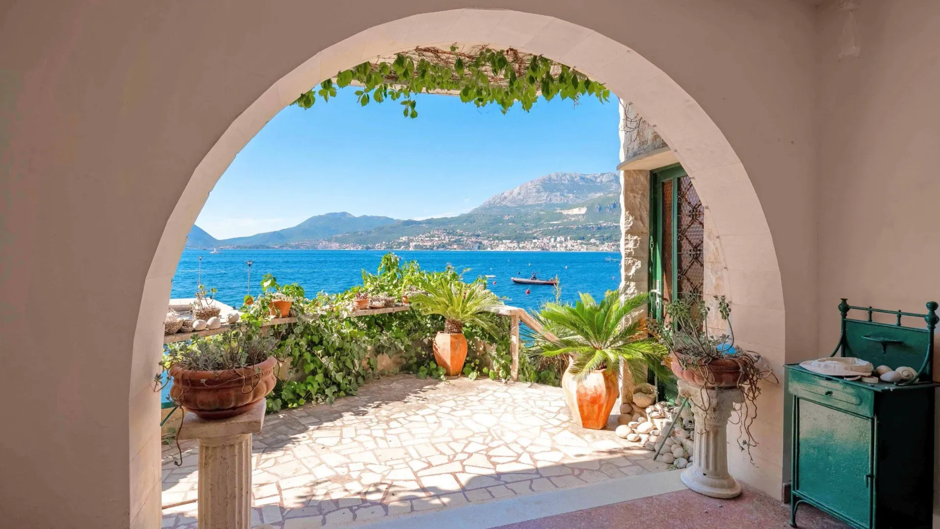 Prodaja, kuća, 130m², Rose, Herceg Novi