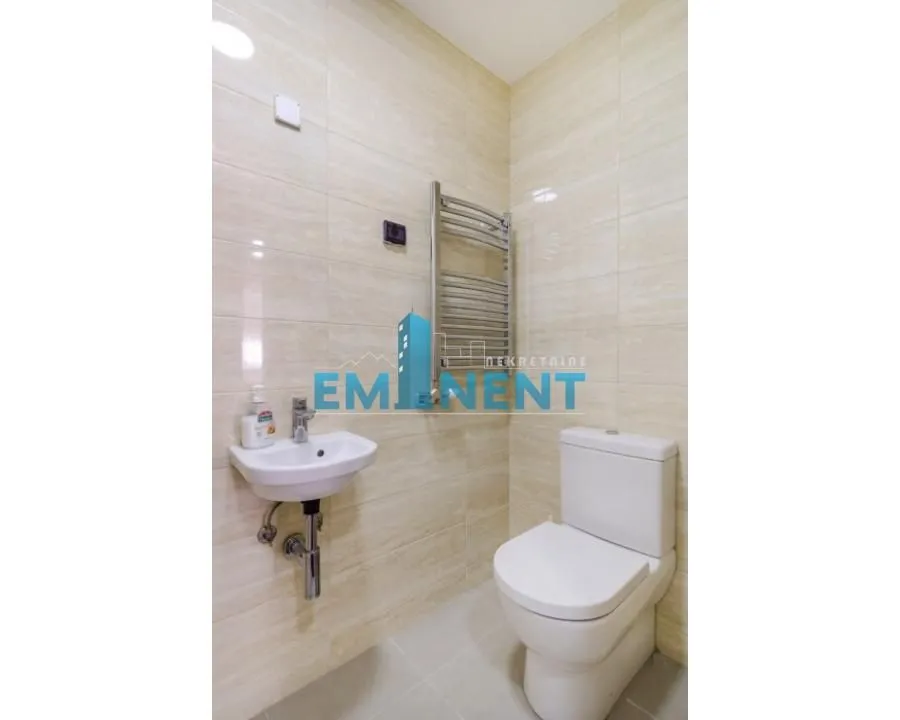 Izdavanje, trosoban stan, 60m², Novi Beograd Blok 67, Novi Beograd Sve Podlokacije