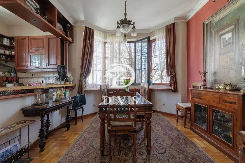 Prodaja, kuća, 377m², Trošarina, Voždovac Sve Podlokacije