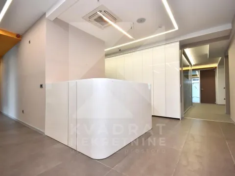 Prodaja, poslovni prostor, 391m², Preko Morače, Podgorica - image 24