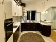 Izdavanje, trosoban stan, 120m², City Kvart, Podgorica - image 4