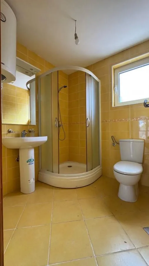 Prodaja, dvosoban stan, 79m², Glavati, Kotor