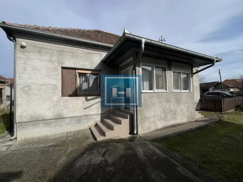 Sale, house, 304m², Krušar, Ćuprija - image 2