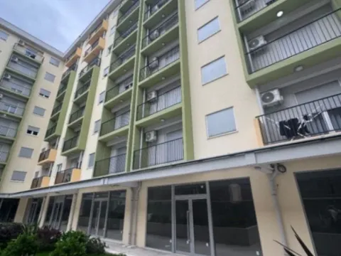 Sale, office space, 47m², Pobrežje, Podgorica - image 4