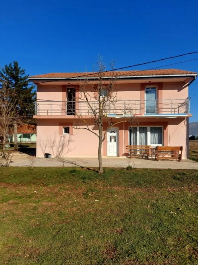 Sale, house, 110m², Miločani, Nikšić