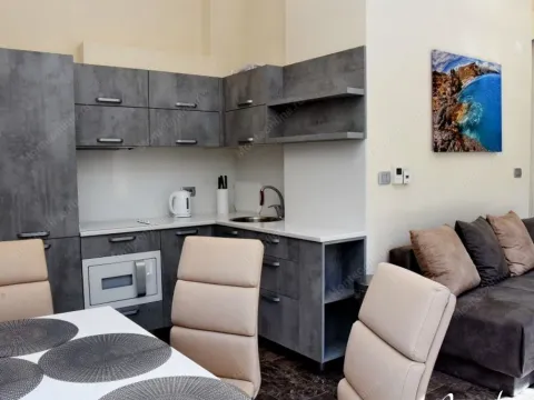 Prodaja, kuća, 382m², Stoliv, Kotor - image 15