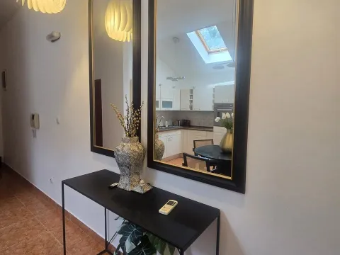 Prodaja, dvosoban stan, 97m², Dobrota, Kotor - image 12