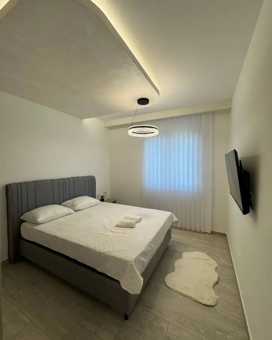 Sale, two bedroom apartment, 75m², Bečići, Budva