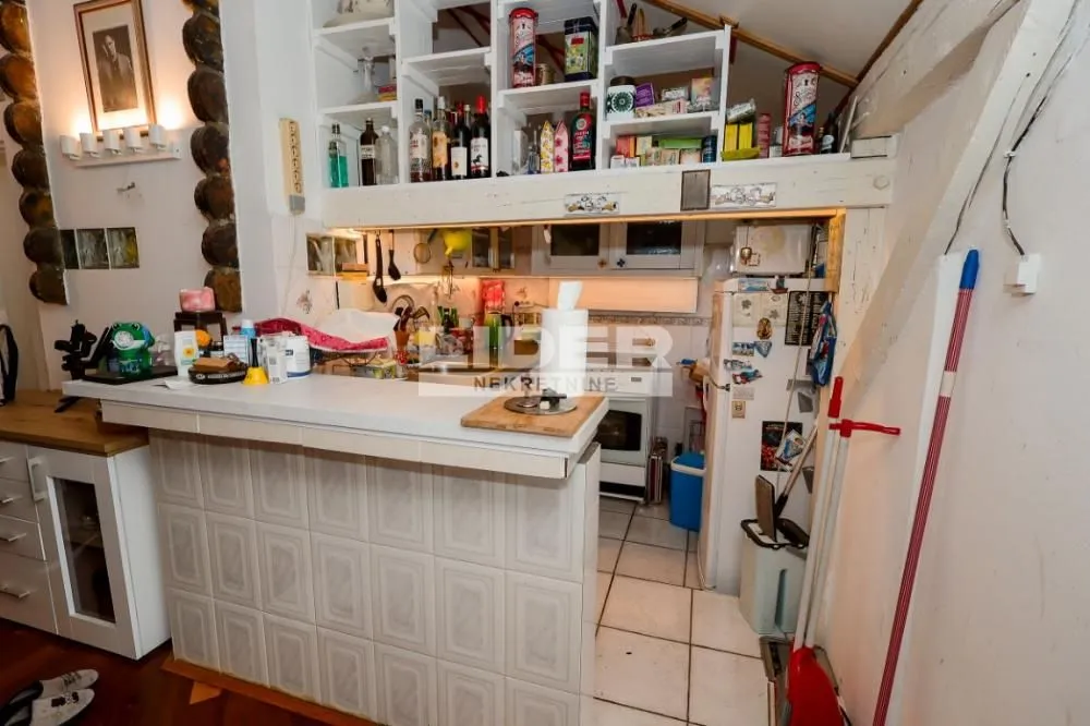 Sale, three bedroom apartment, 110m², Stari Grad, Beograd