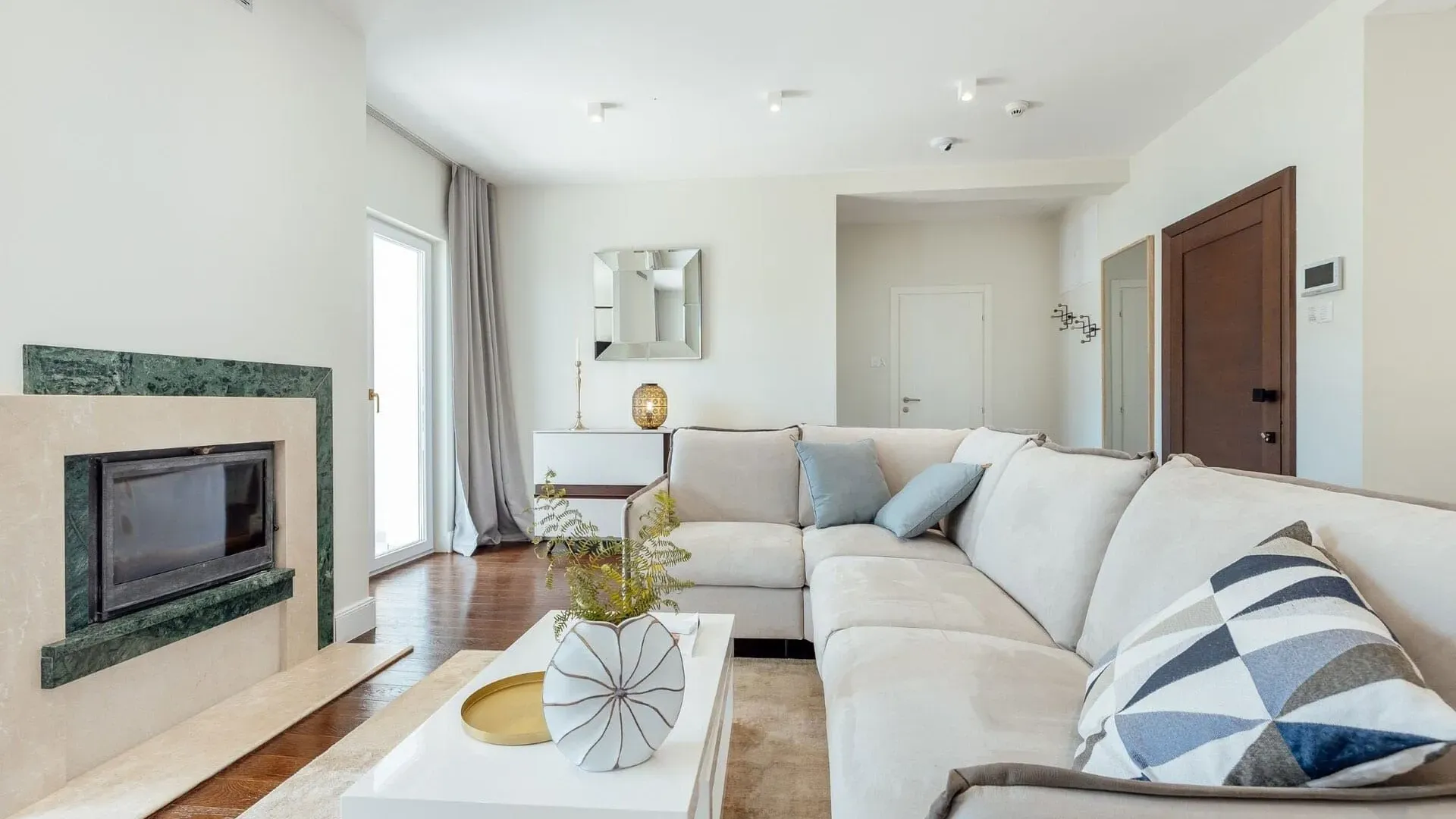 Prodaja, dvosoban stan, 134m², Đenovići, Herceg Novi