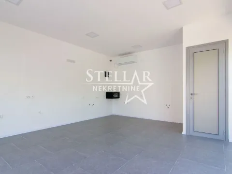 Izdavanje, poslovni prostor, 30m², Masline, Podgorica - image 3