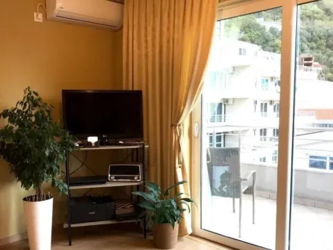 Sale, two bedroom apartment, 61m², Petrovac, Budva - image 11