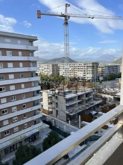 Izdavanje, jednosoban stan, 40m², Central Point, Podgorica