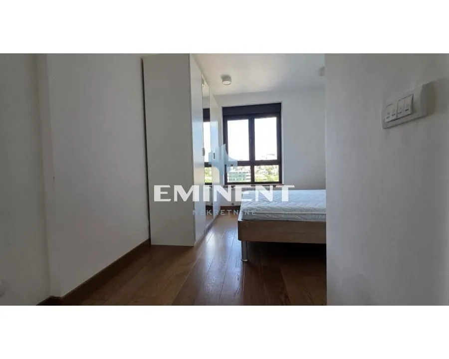 Rent, four bedroom apartment, 98m², Južni Bulevar, Vračar Sve Podlokacije