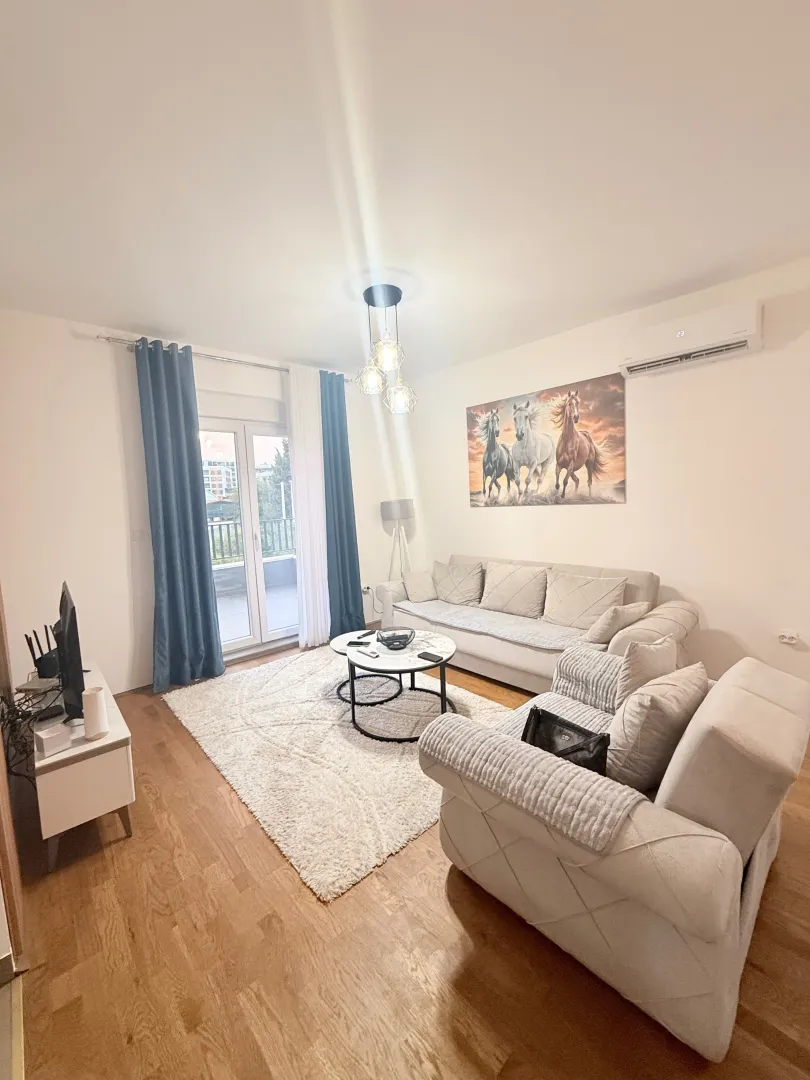 Rent, one bedroom apartment, 56m², City Kvart, Podgorica