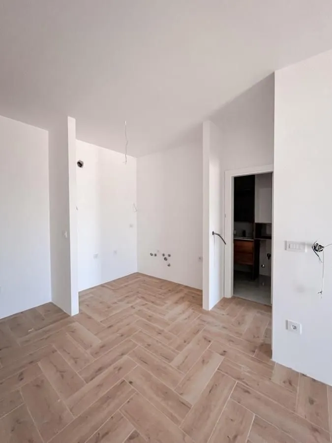 Prodaja, dvosoban stan, 69m², Tivat, Crna Gora