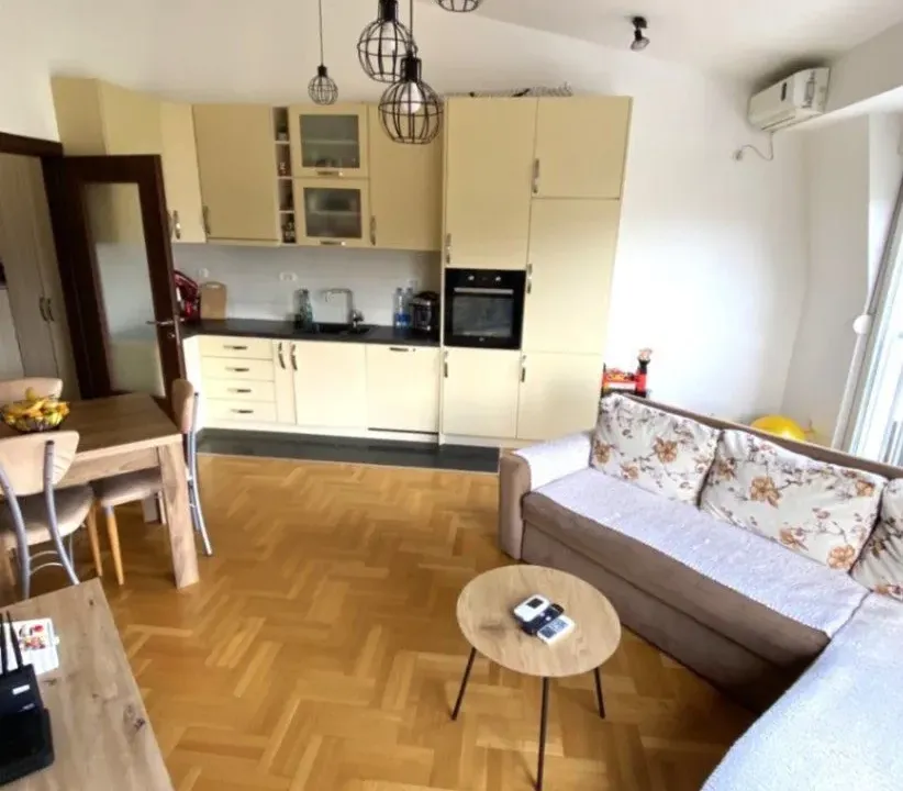 Prodaja, jednosoban stan, 40m², Stari Aerodrom, Podgorica