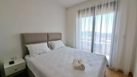 Rent, one bedroom apartment, 40m², Bečići, Budva - image 7
