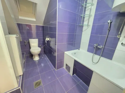 Izdavanje, jednosoban stan, 44m², Centar, Podgorica - image 9