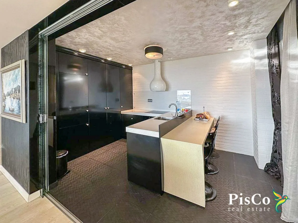 Prodaja, četvorosoban stan, 117m², Budva, Crna Gora
