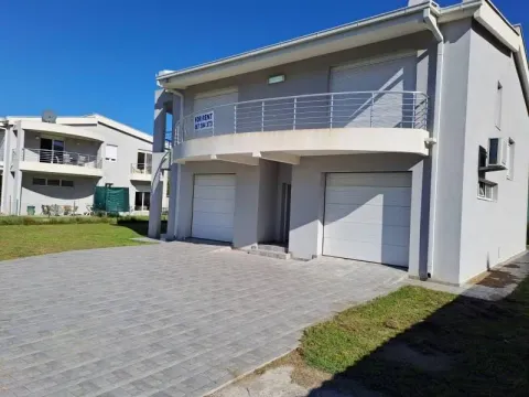 Prodaja, kuća, 300m², Bar, Crna Gora