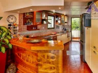 Izdavanje, trosoban stan, 156m², Dubovica, Budva - image 11