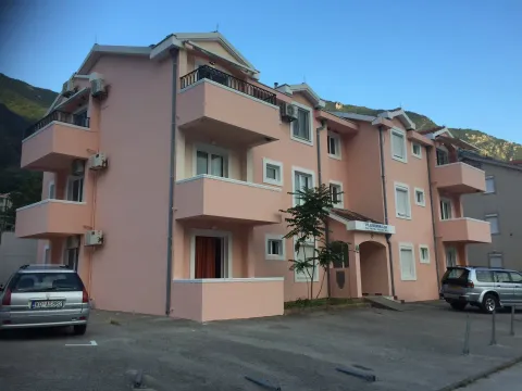 Sale, one bedroom apartment, 35m², Prčanj, Kotor - image 2