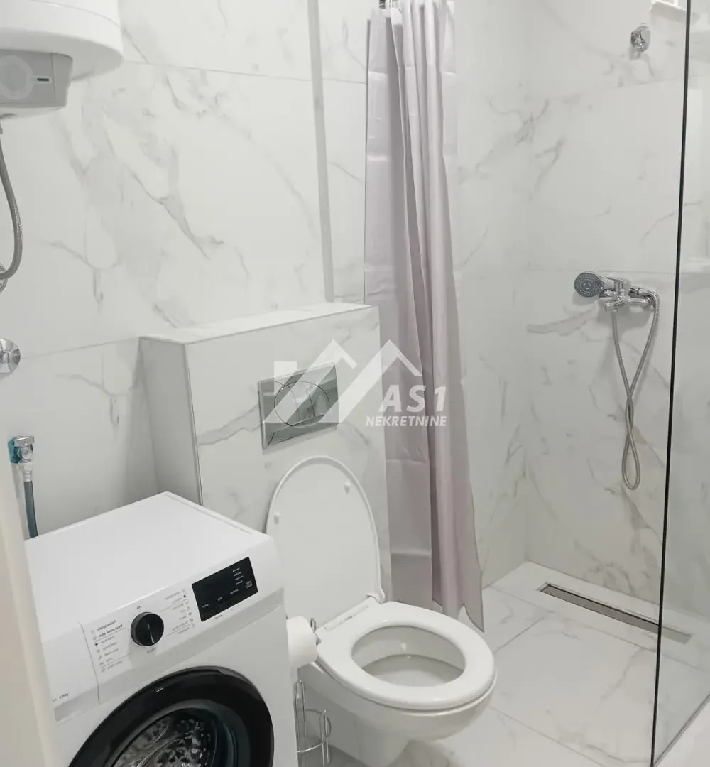 Izdavanje, jednosoban stan, 40m², Avijatičarsko naselje, Novi Sad Sve Podlokacije