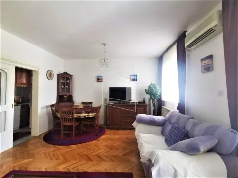 Izdavanje, jednosoban stan, 50m², Centar, Podgorica - image 2
