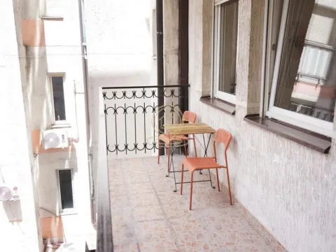 Rent, two bedroom apartment, 66m², Vračar Sve Podlokacije, Beograd - image 10