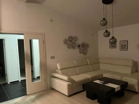 Izdavanje, dvosoban stan, 100m², Šušanj, Bar - image 3