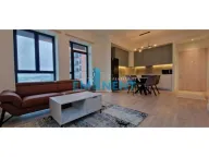 Izdavanje, trosoban stan, 72m², Savski Venac, Beograd