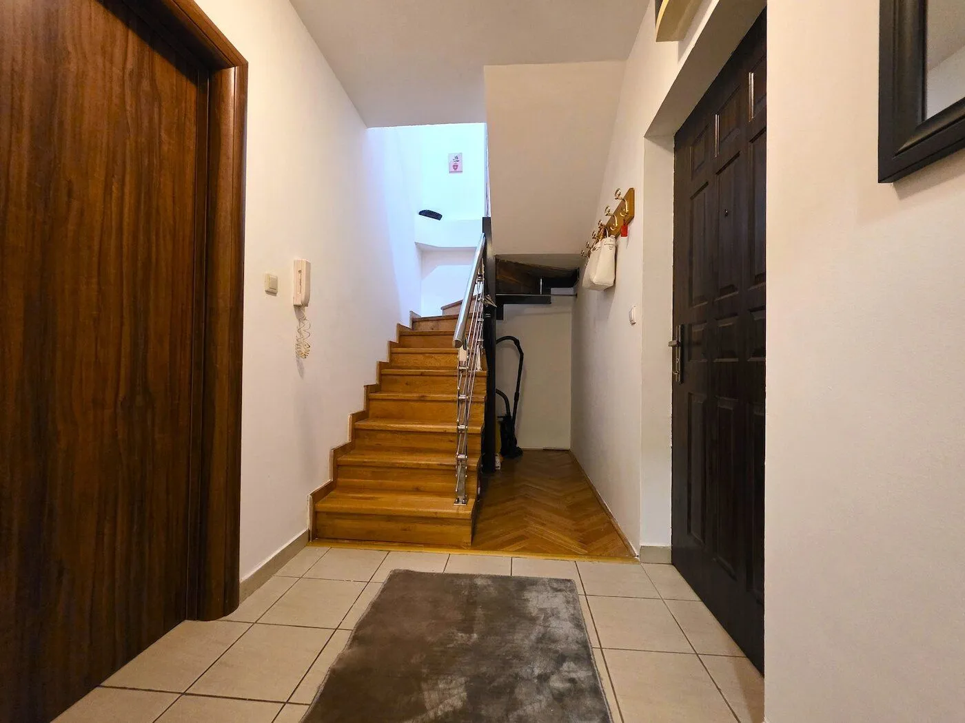 Rent, two bedroom apartment, 75m², Blok 9, Podgorica