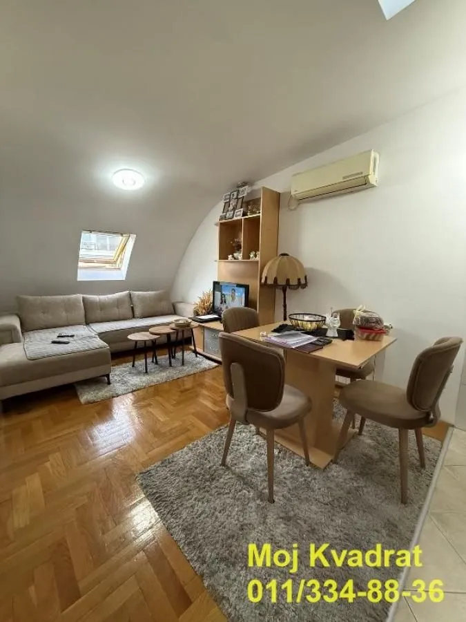 Prodaja, garsonjera, 28m², Uciteljsko Naselje, Zvezdara Sve Podlokacije