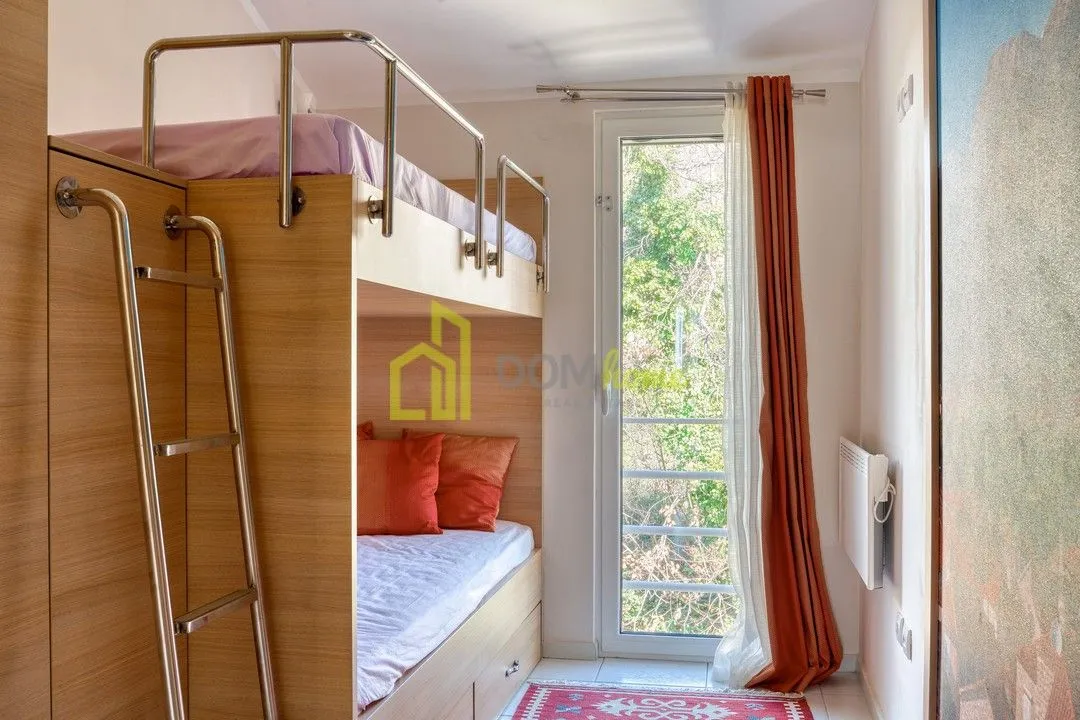 Prodaja, dvosoban stan, 75m², Seoce, Budva